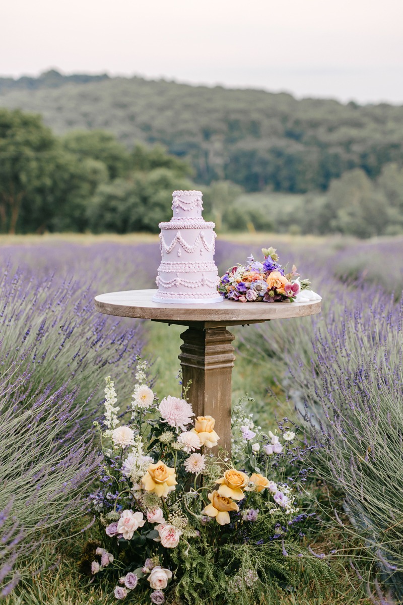 lavender wedding cake inspiration