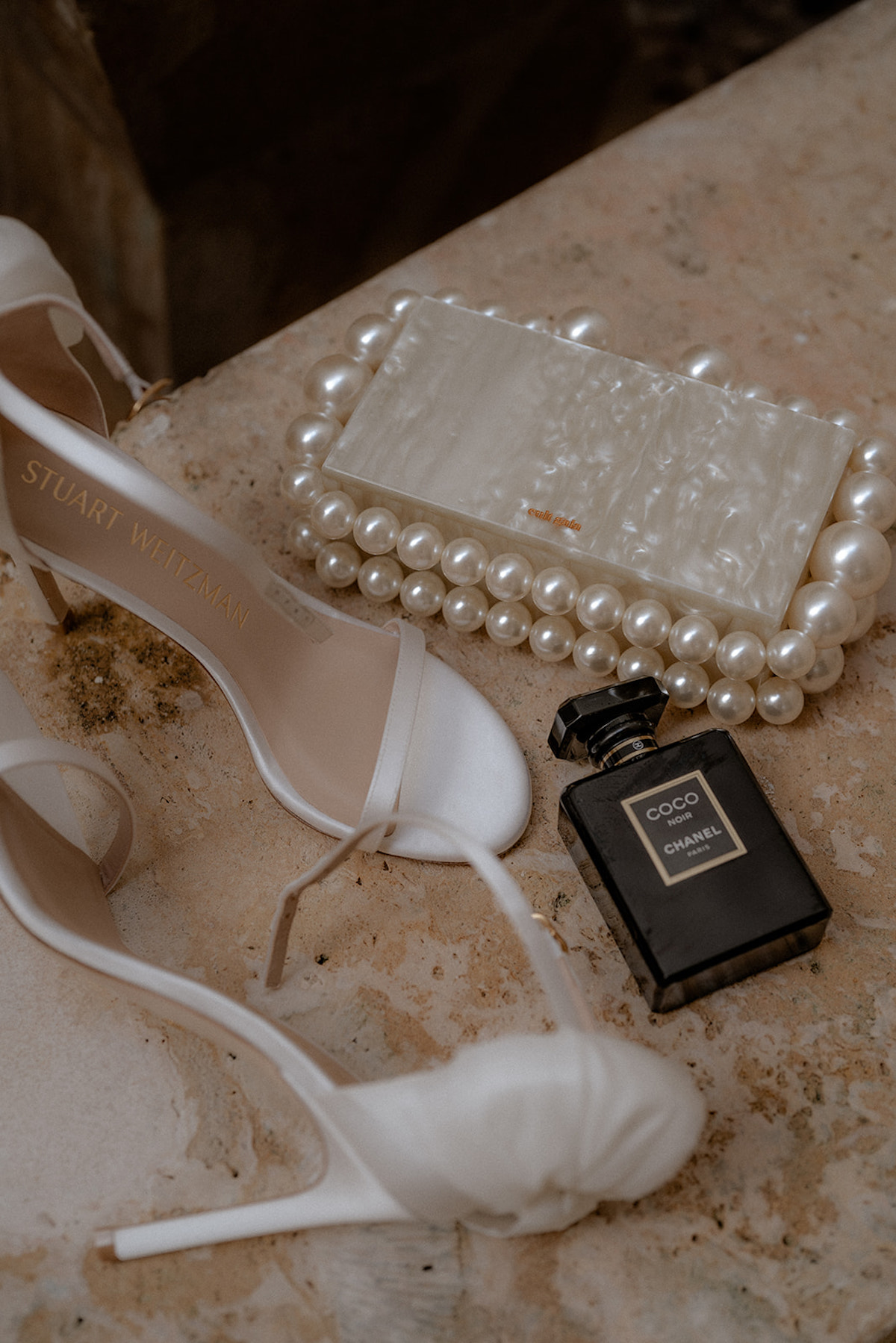 Gatsby Could Never: Contemporary Meets Ethereal for this Glam Ritz Carlton Wedding