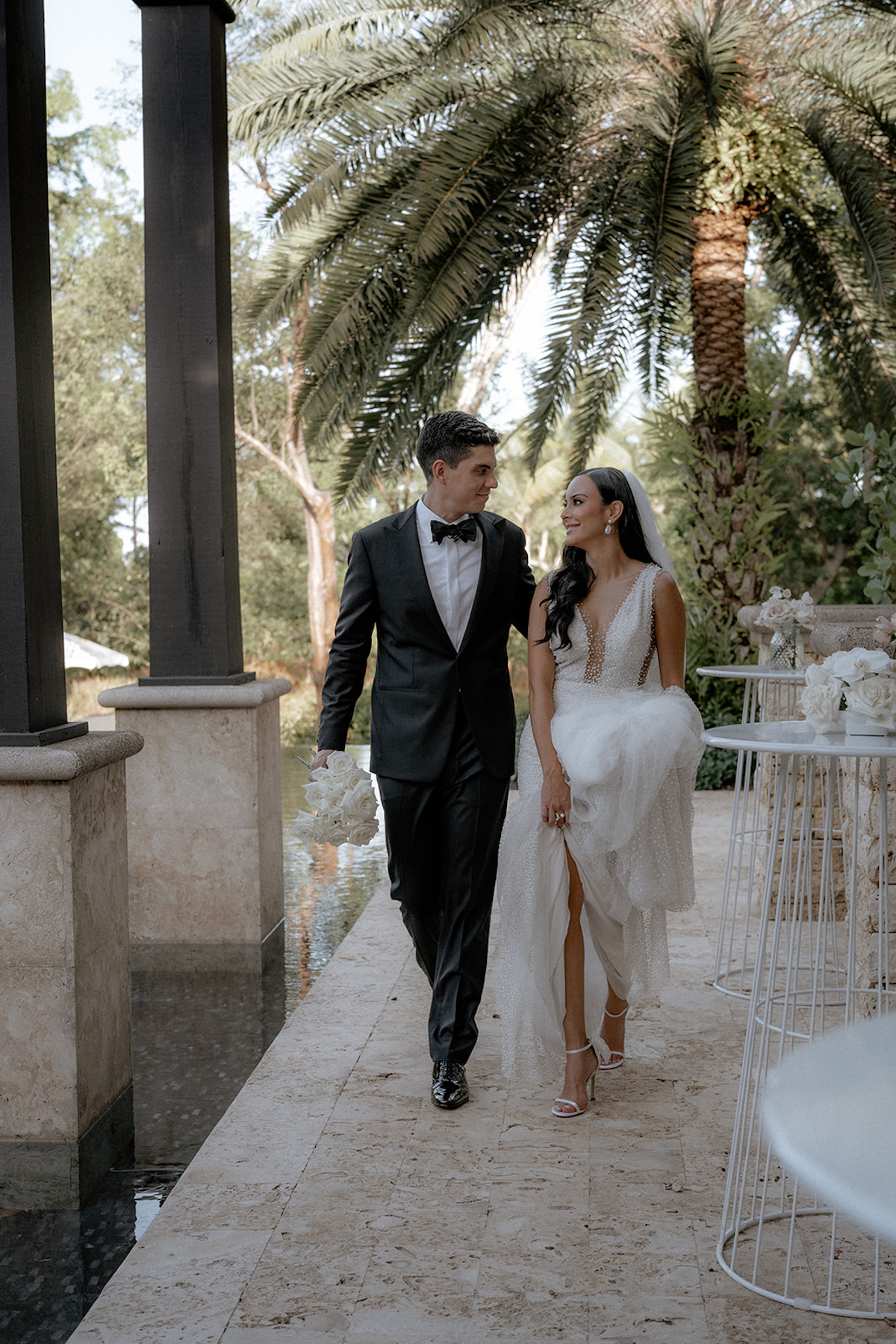 Gatsby Could Never: Contemporary Meets Ethereal for this Glam Ritz Carlton Wedding