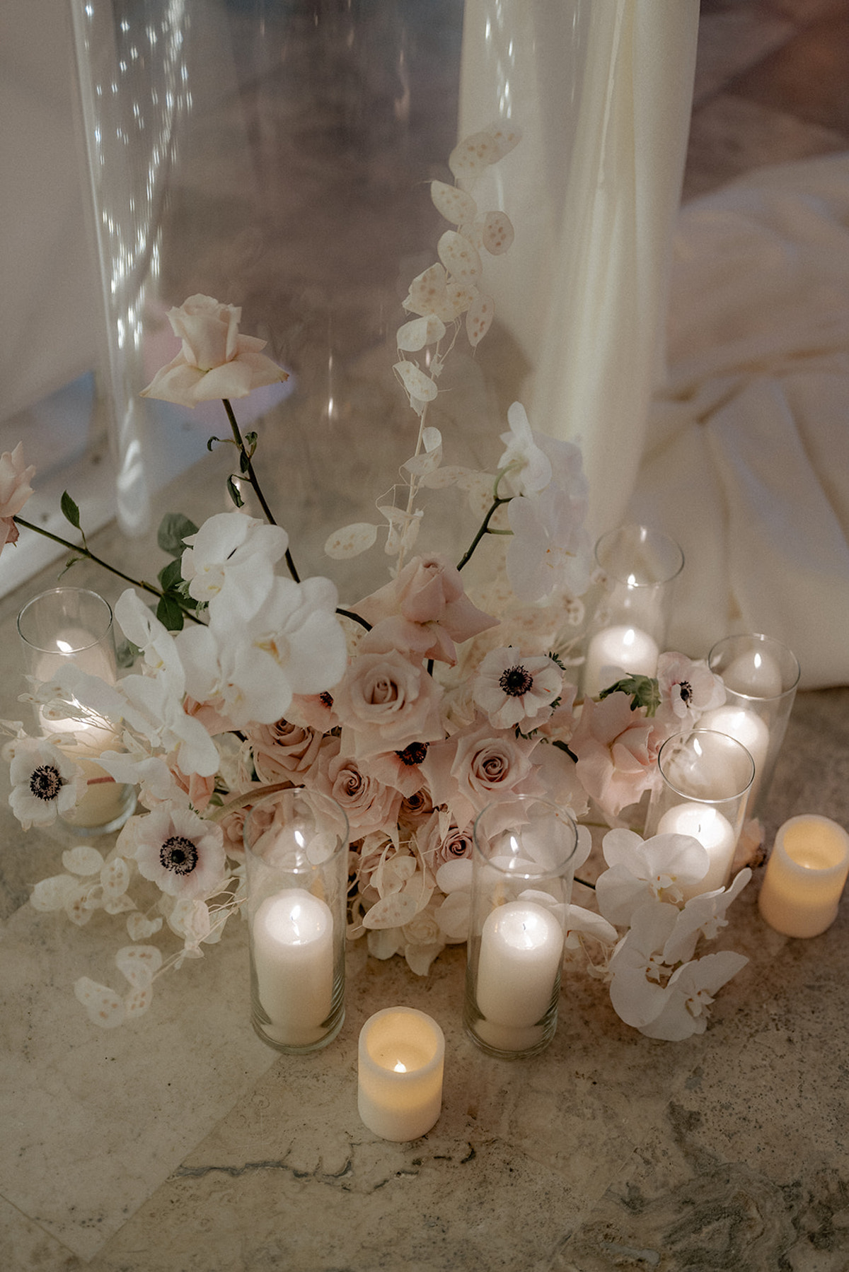 Gatsby Could Never: Contemporary Meets Ethereal for this Glam Ritz Carlton Wedding