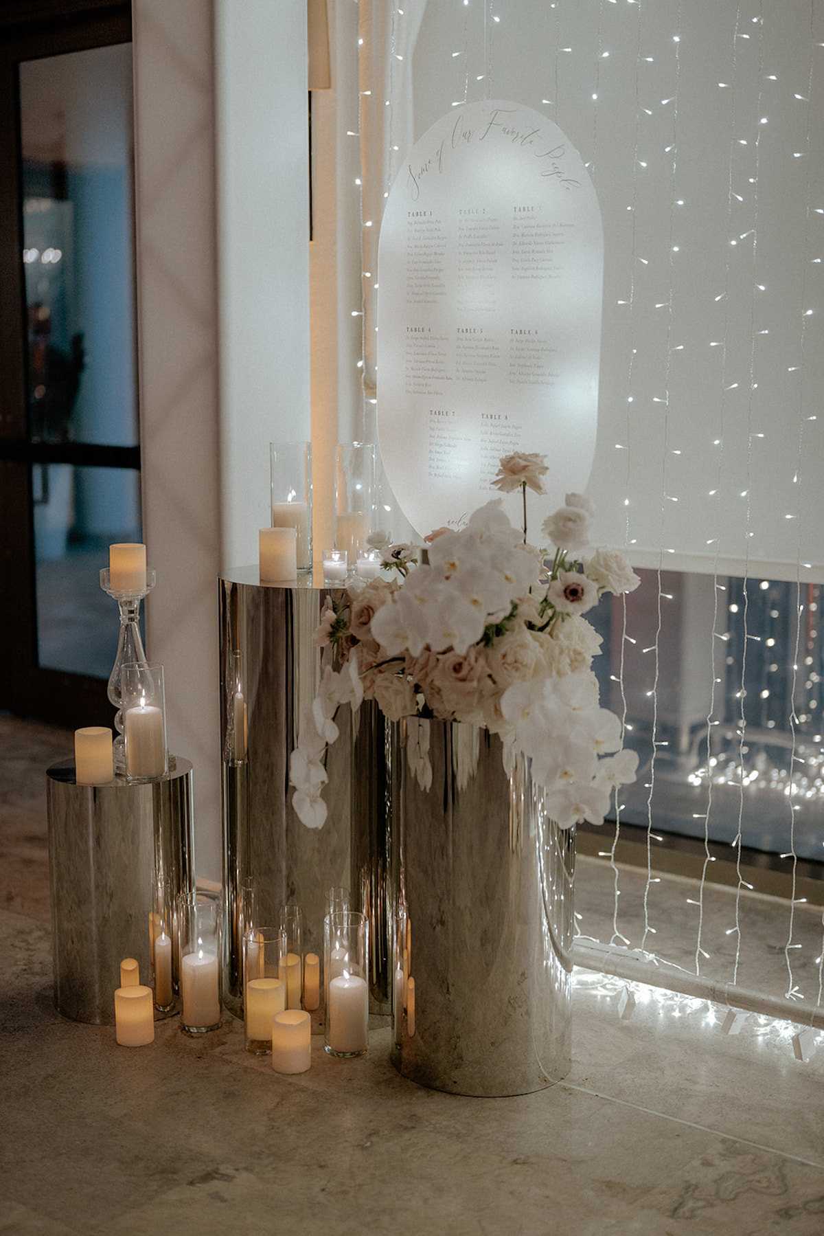 Gatsby Could Never: Contemporary Meets Ethereal for this Glam Ritz Carlton Wedding