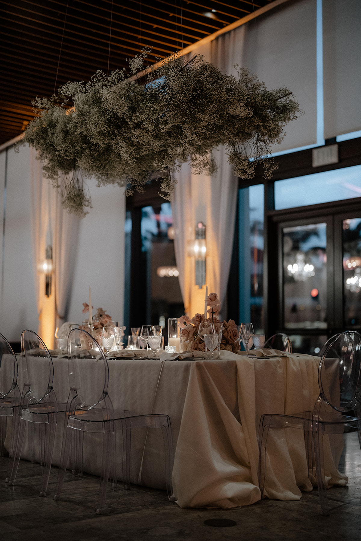 Gatsby Could Never: Contemporary Meets Ethereal for this Glam Ritz Carlton Wedding